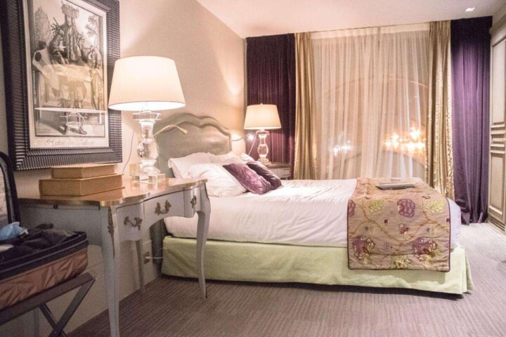 La Maison Favart La Costumière Hotel Room