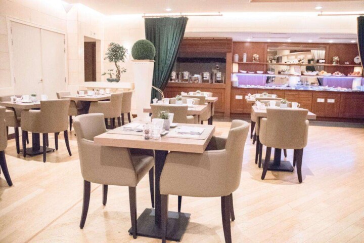B’Artist Café