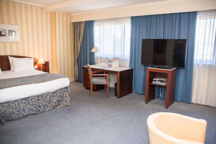 Large windows at Le Châtelain Brussels Hotel