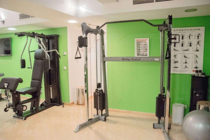 Fitness Center at Le Châtelain Brussels Hotel