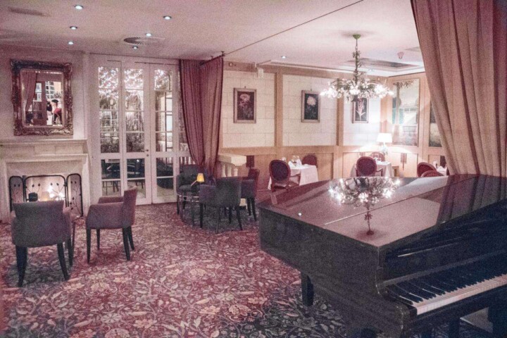 Restaurant at Le Châtelain Brussels Hotel
