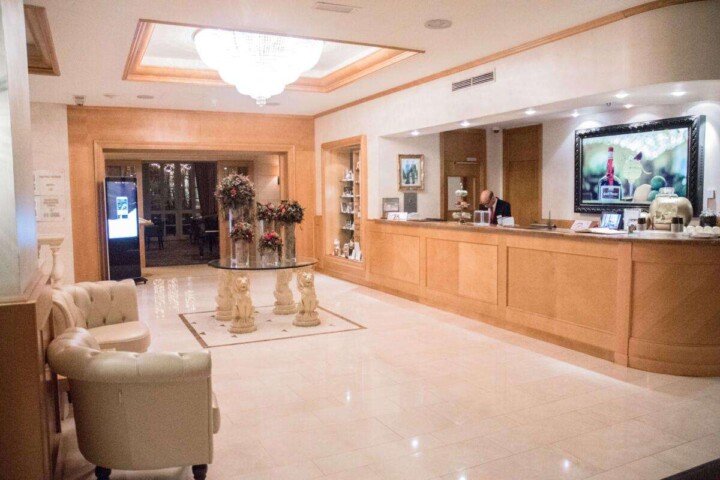 Lobby at Le Châtelain Brussels Hotel
