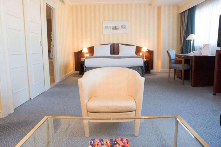 Executive room at Le Châtelain Brussels Hotel