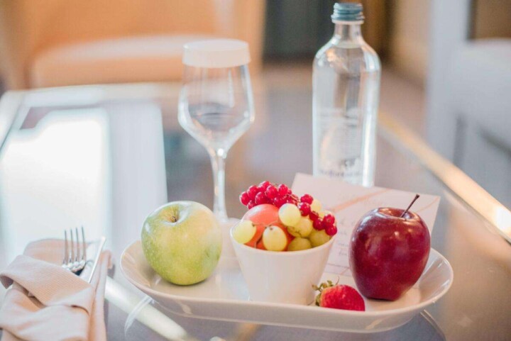 Welcome fruit from Le Châtelain Brussels Hotel