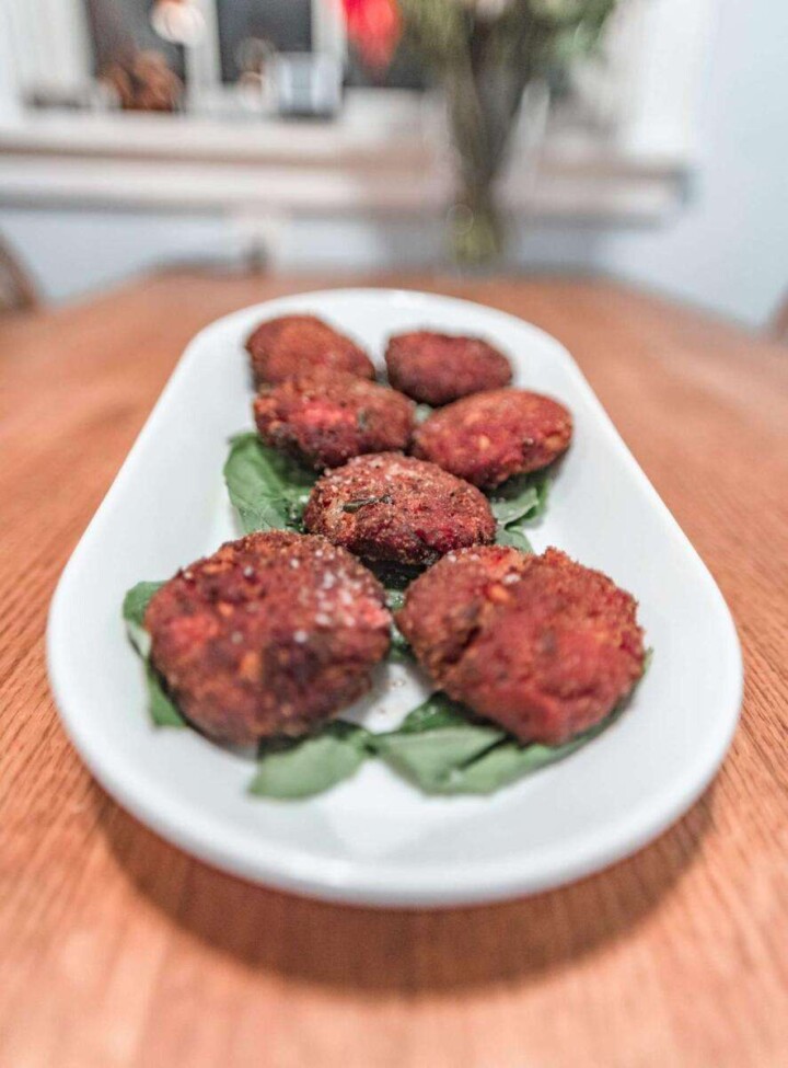 domato keftedes on plate