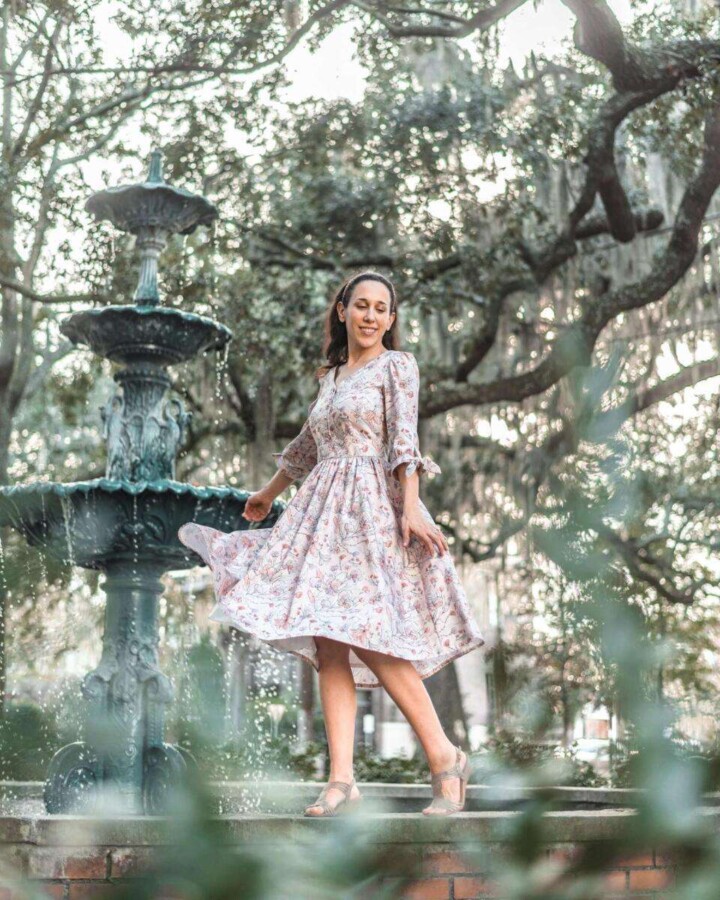 girl at Lafayette Square fountain