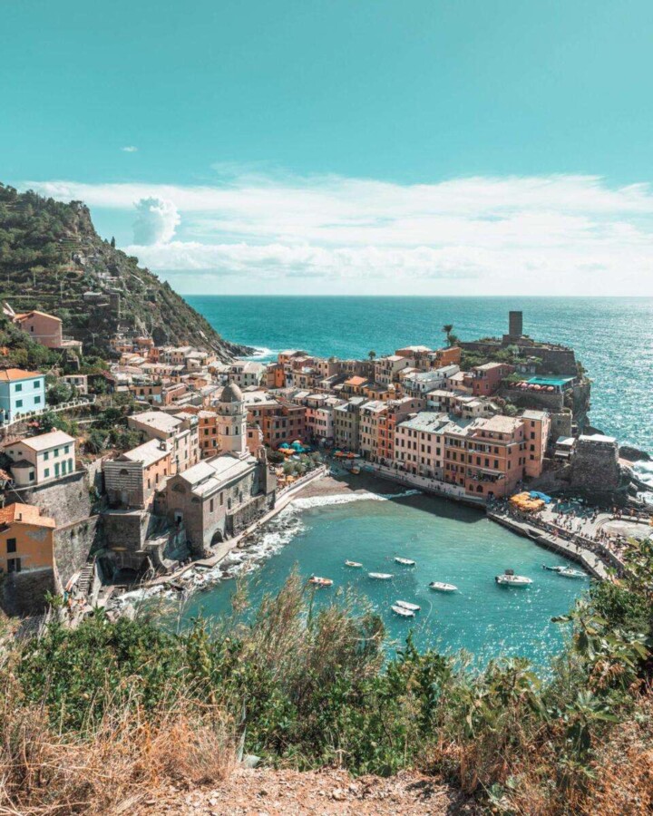 If you&rsquo;re wondering where to find the best Cinque Terre Instagram spots, then you&rsquo;re in the right place! This guide of Cinque Terre photo ideas details the most Instagrammable locations in each of Italy&rsquo;s five villages, from the northernmost town of Monterosso to the southernmost village of Riomaggiore. You&rsquo;ll uncover the most photogenic spots, whether you&rsquo;re taking a scenic Cinque Terre hike or strolling through the colorful Cinque Terre streets. #cinqueterrebestviews #cinqueterrethingstosee If you&rsquo;re wondering where to find the best Cinque Terre Instagram spots, then you&rsquo;re in the right place! This guide of Cinque Terre photo ideas details the most Instagrammable locations in each of Italy&rsquo;s five villages, from the northernmost town of Monterosso to the southernmost village of Riomaggiore. You&rsquo;ll uncover the most photogenic spots, whether you&rsquo;re taking a scenic Cinque Terre hike or strolling through the colorful Cinque Terre streets. #cinqueterrebestviews #cinqueterrethingstosee