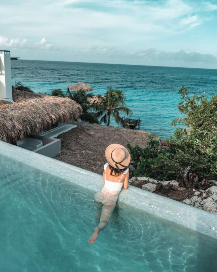 Are you looking for the best Curacao resorts? Whether you&rsquo;re searching for Curacao all-inclusive resorts, family-friendly amenities, diving resorts, or a secluded spot for a couple&rsquo;s retreat, the best hotels in Curacao are just a click away. Come discover where to stay in Curacao for an unforgettable Caribbean escape! #avilabeachhotelcuracao #curacaosunscaperesort #curacaovilla