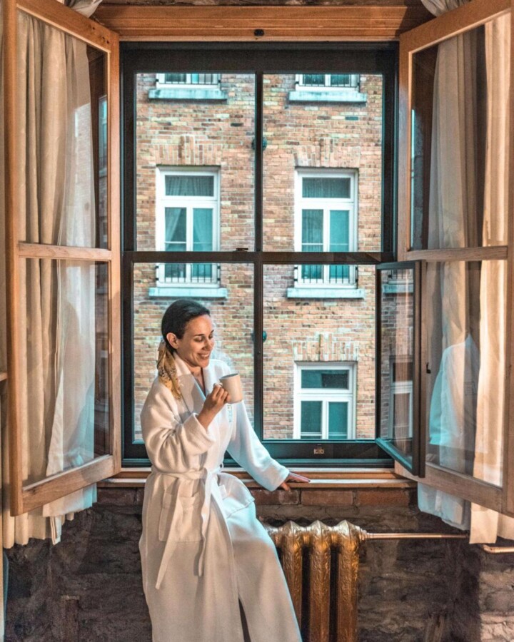 Are you trying to decide where to stay in Quebec City? This guide to the best Quebec City boutique hotels has you covered. Whether you&rsquo;re looking for a historic stay along the old port in the lower town or you&rsquo;re dreaming of a spectacular view of the St. Lawrence River in Quebec City&rsquo;s upper town, you&rsquo;ll find it all here. Come discover your home-away-from-home with these beautiful, centrally-located Quebec City hotels! #besthotelsinquebeccity #oldquebeccityhotels