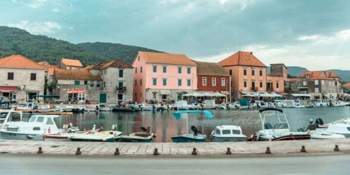 Are you dreaming of visiting Hvar island, Croatia but debating whether to spend more time in Hvar Town or Stari Grad? While these two towns are equally gorgeous, each has its own unique vibe. Fortunately, this guide breaks down everything you need to know about these two popular Hvar towns so that you can build the perfect Hvar itinerary. Discover everything from the key differences, to the top activities, to the best modes of transportation. #starigradhvaroldtown #starigradhvar #hvartowncroatia