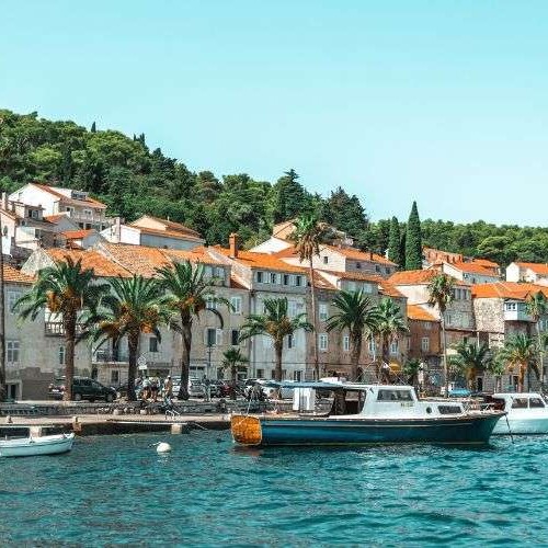 Are you searching for the best things to do in Korcula? Korcula island is a Croatian paradise with spectacular mountain views, wonderful wineries, and loads of history. From gorgeous Korcula beaches, to the best Korcula winery with a view, to fun Korcula photo ideas and inspiration, you’ll find it all here. So if you’re wondering what to do in Korcula, get ready to discover the beauty that awaits on the irresistibly romantic Croatian island! #korculacroatia #korculaoldtown #korculainstagram