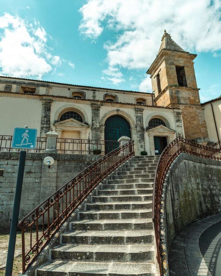 Are you looking for the best things to do in Ragusa? This Sicilian hilltop city offers plenty of history, charm, and delicious eats. Come discover the top activities in Ragusa, from scaling the highest heights to eating your way through the city. #ragusasicily #ragusaibla #ragusaiblasicily