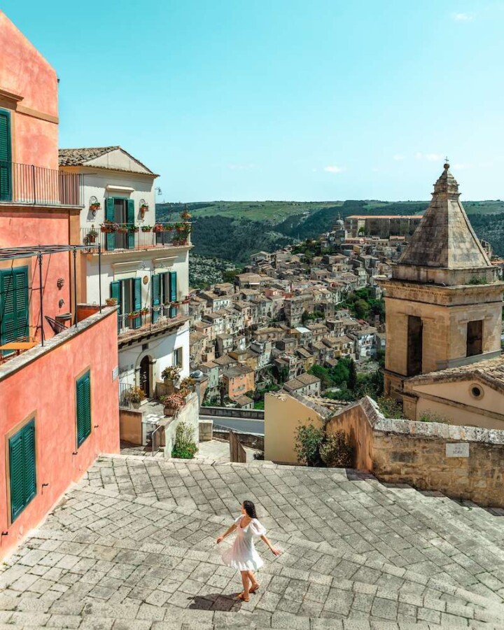 Are you looking for the best things to do in Ragusa? This Sicilian hilltop city offers plenty of history, charm, and delicious eats. Come discover the top activities in Ragusa, from scaling the highest heights to eating your way through the city. #ragusasicily #ragusaibla #ragusaiblasicily