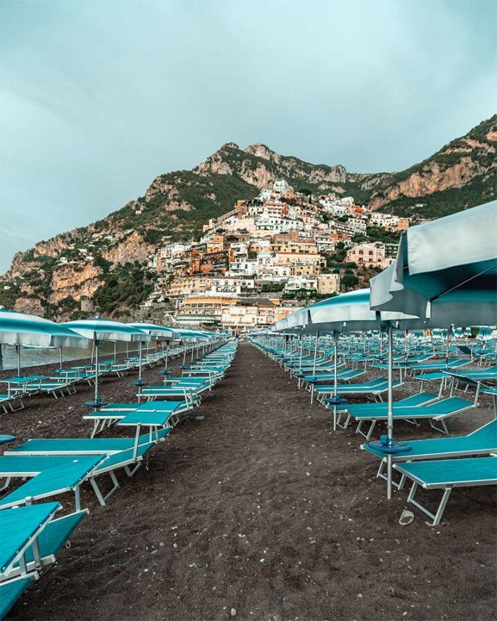 Dreaming of a romantic getaway before baby arrives? Here are the best European babymoon destinations to consider for a final twosome trip! #babymooningreece #babymooninitaly #babymoonideas